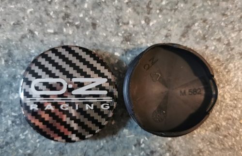 Alufelni felniközép kupak 56mm/51mm o.z Carbon
