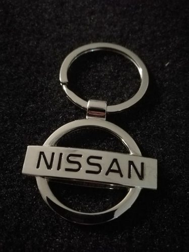 Kulcstartó fém Nissan