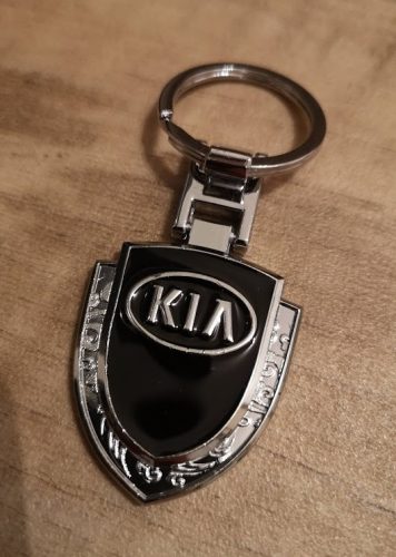 Kulcstartó fém Kia pajzs