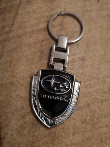 Kulcstartó fém Subaru pajzs
