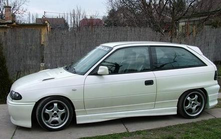 Opel Astra-F küszöbspoiler