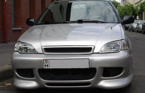 Suzuki Swift I. jelnélküli hűtőrács