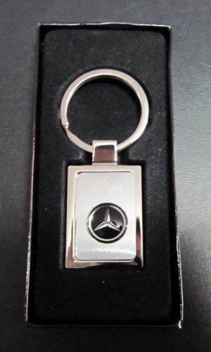 Emblémás kulcstartók díszcsomagolásban Mercedes