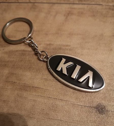 Kulcstartó fém KIA
