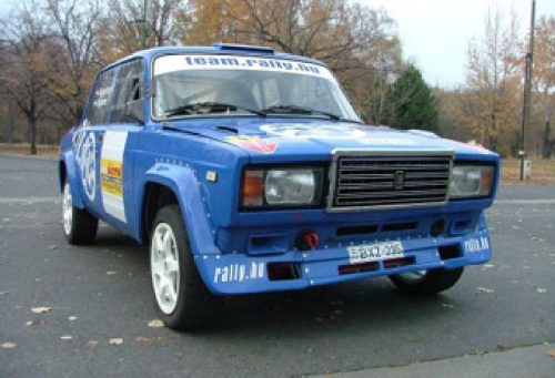 Lada 2107 üvegszálas motorháztető
