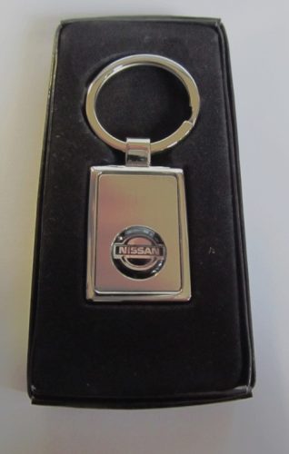 Emblémás kulcstartók díszcsomagolásban Nissan