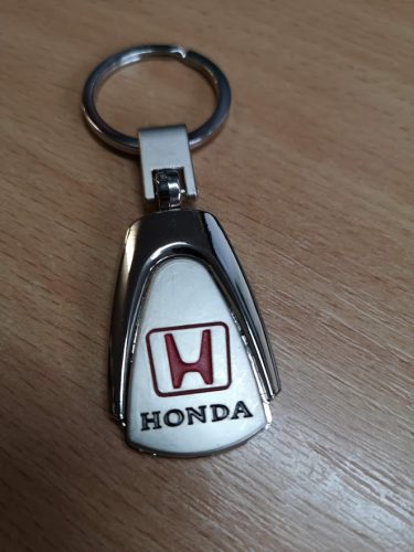 Kulcstartó fém Honda színes