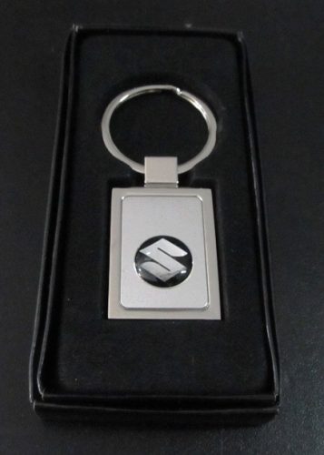 Emblémás kulcstartók díszcsomagolásban Suzuki