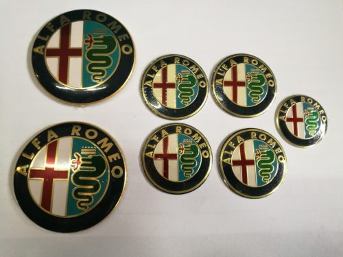 3D logo Alfa Romeo logoszett gold